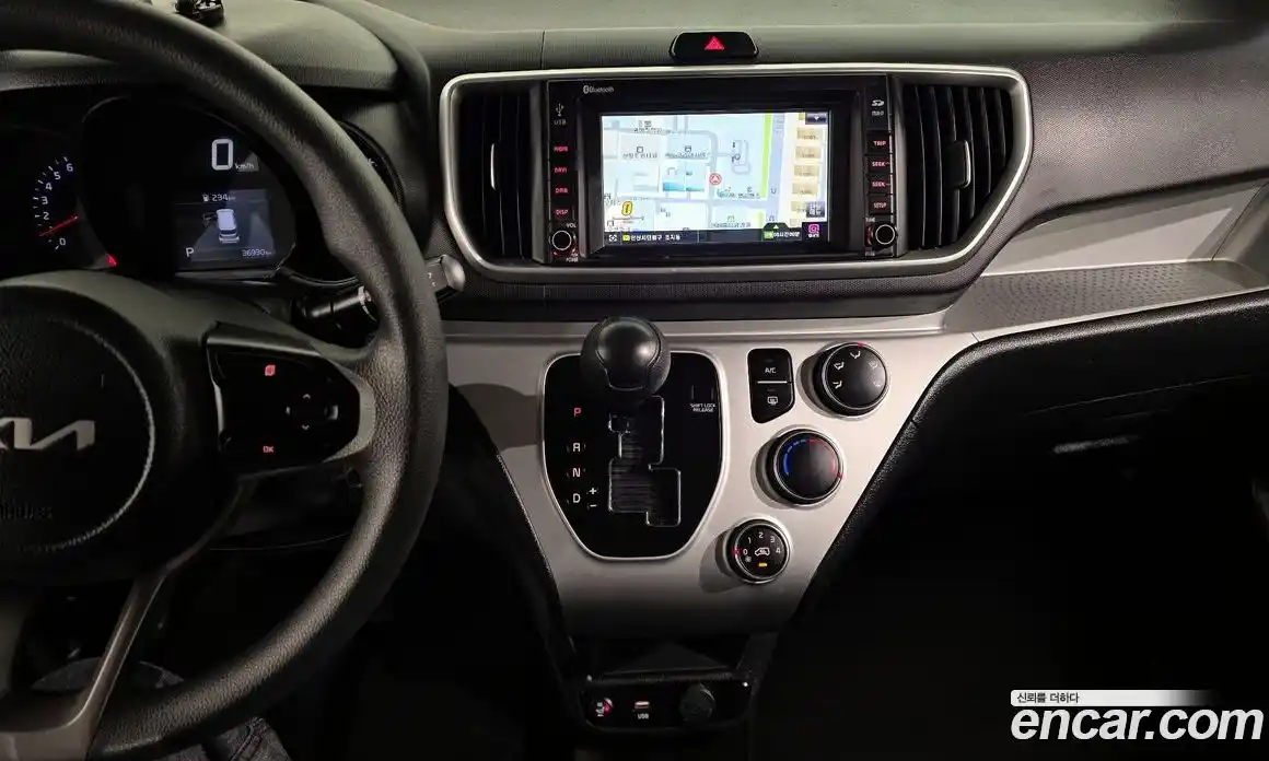 Kia Ray 2022 1.0 Автомат в Москве № 287581, фото 16