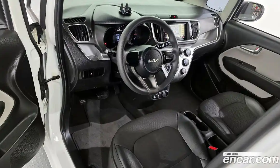 Kia Ray 2022 1.0 Автомат в Москве № 287581, фото 17