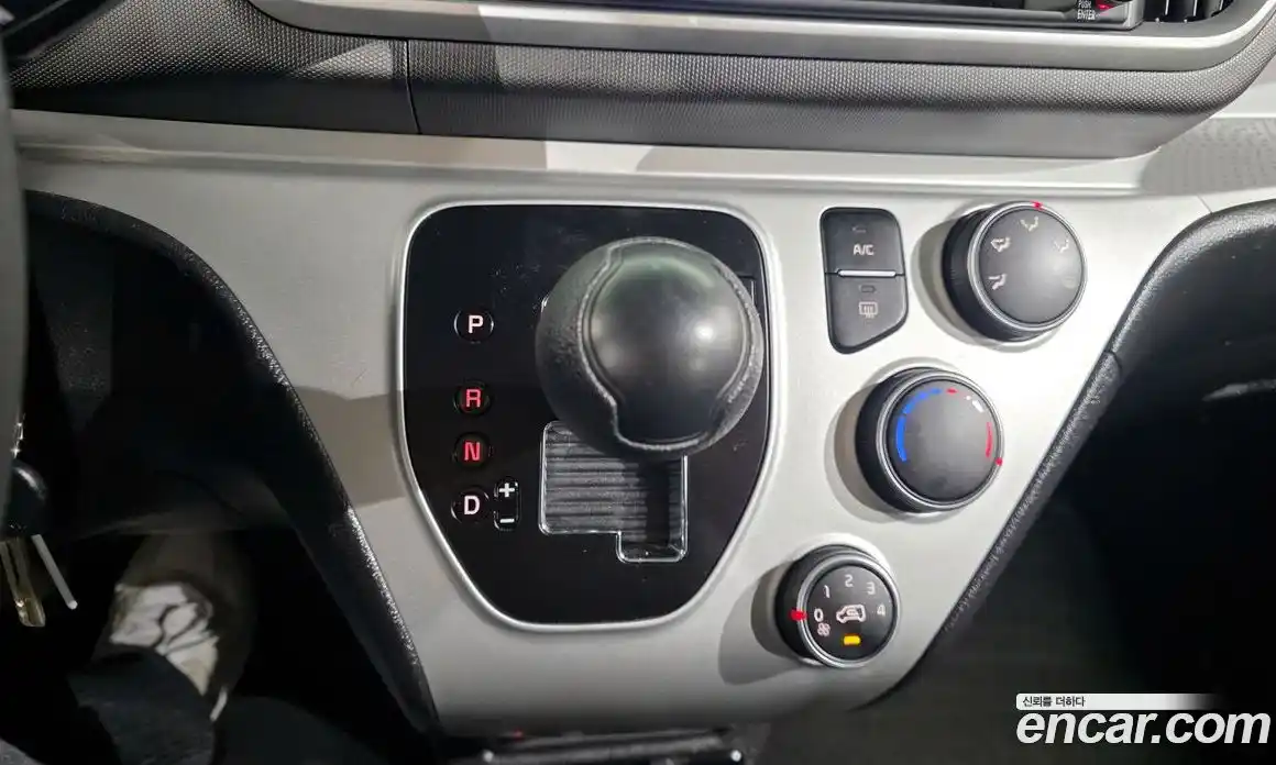 Kia Ray 2022 1.0 Автомат в Москве № 287581, фото 19