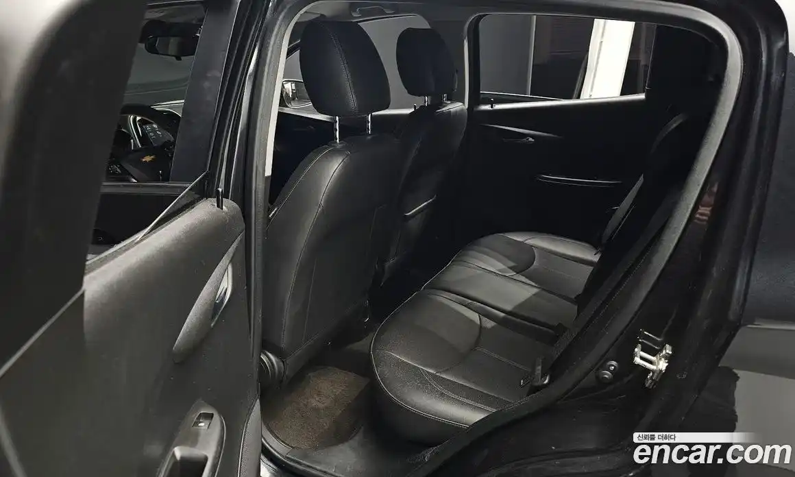 Chevrolet Spark 2016 1.0 Автомат в Москве № 315236, фото 12