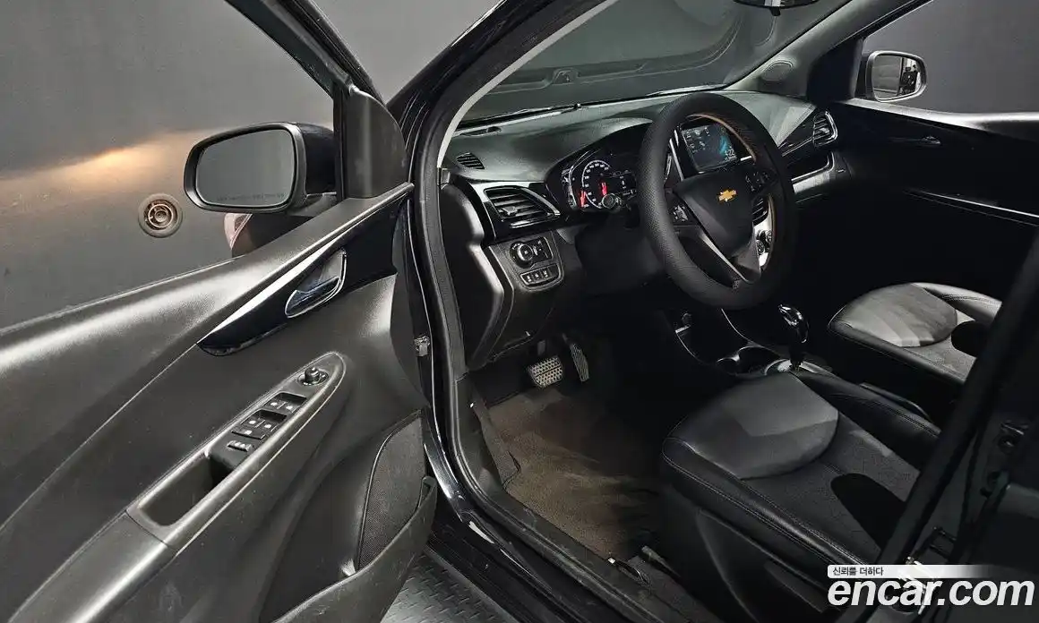 Chevrolet Spark 2016 1.0 Автомат в Москве № 315236, фото 14