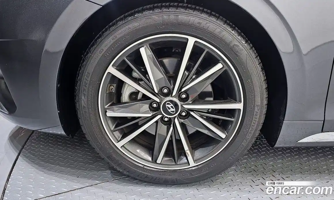 Hyundai Grandeur 2020 2.5 Автомат в Москве № 319182, фото 9