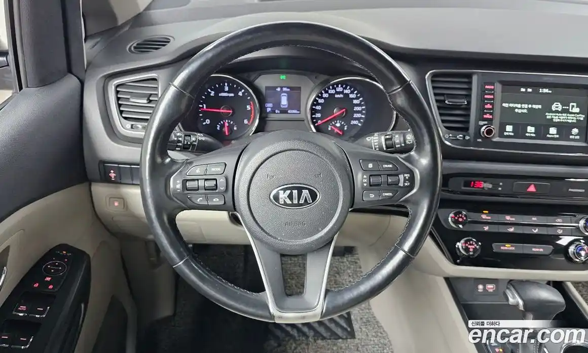 Kia Canival 2020 2.2 Автомат в Москве № 322132, фото 14