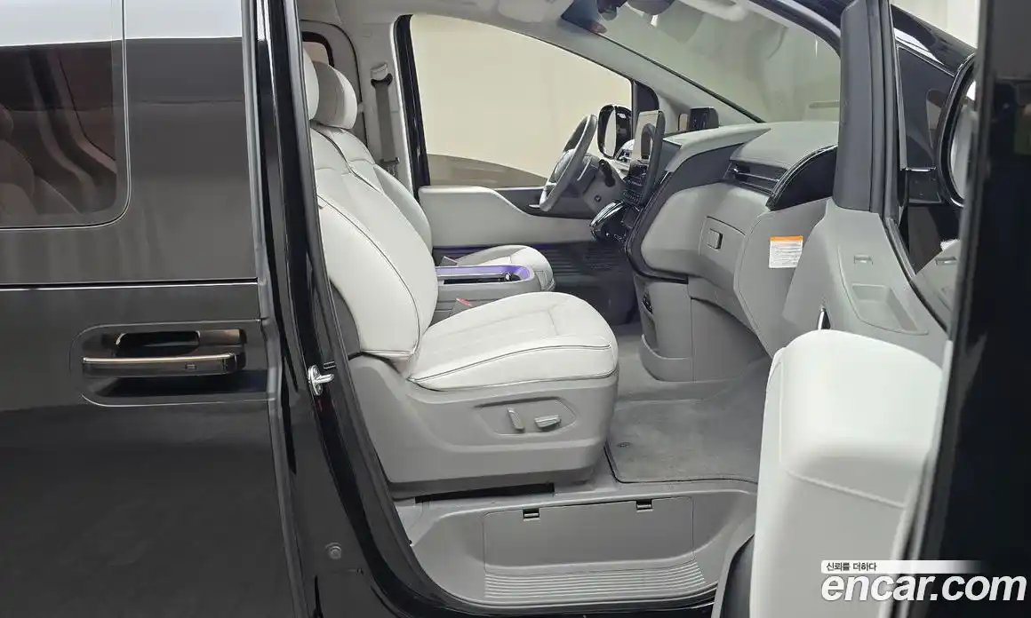 Hyundai Staria 2025 1.6 Автомат в Москве № 330171, фото 16