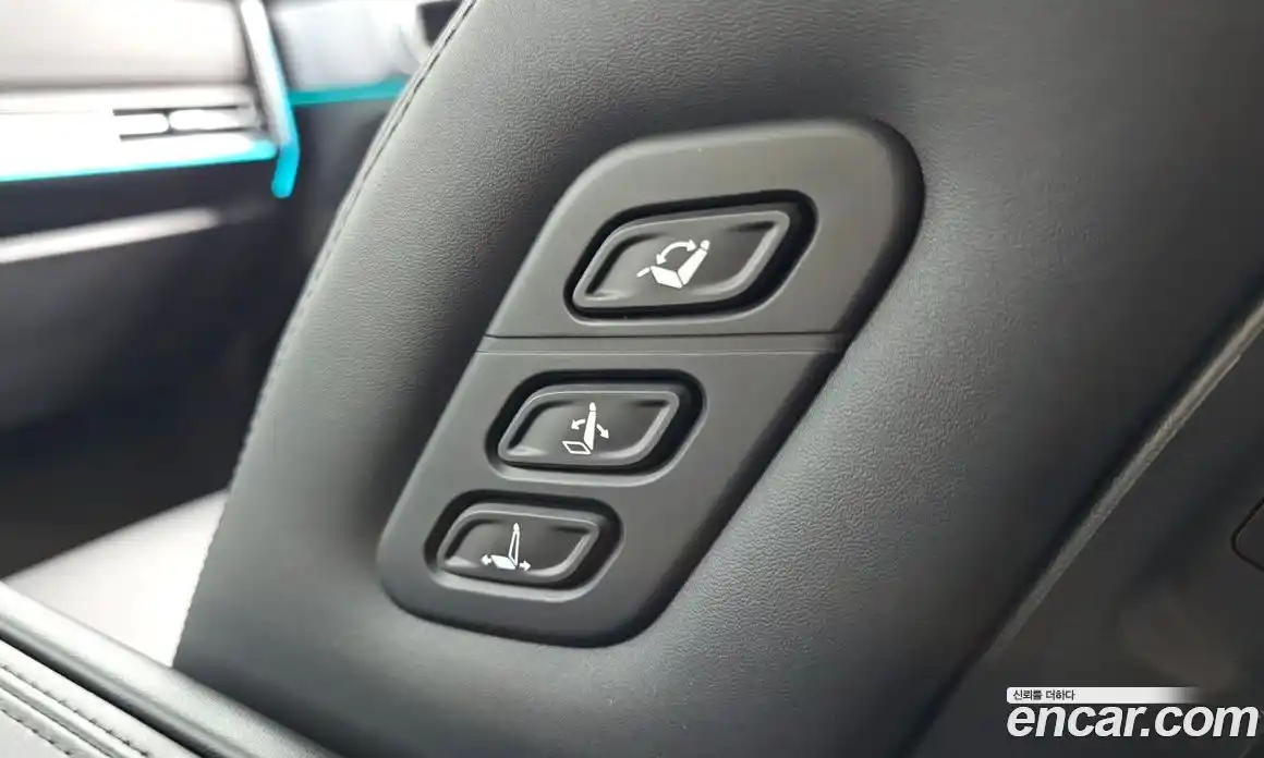 Hyundai Santa Fe 2024 2.5 Автомат в Москве № 330416, фото 15