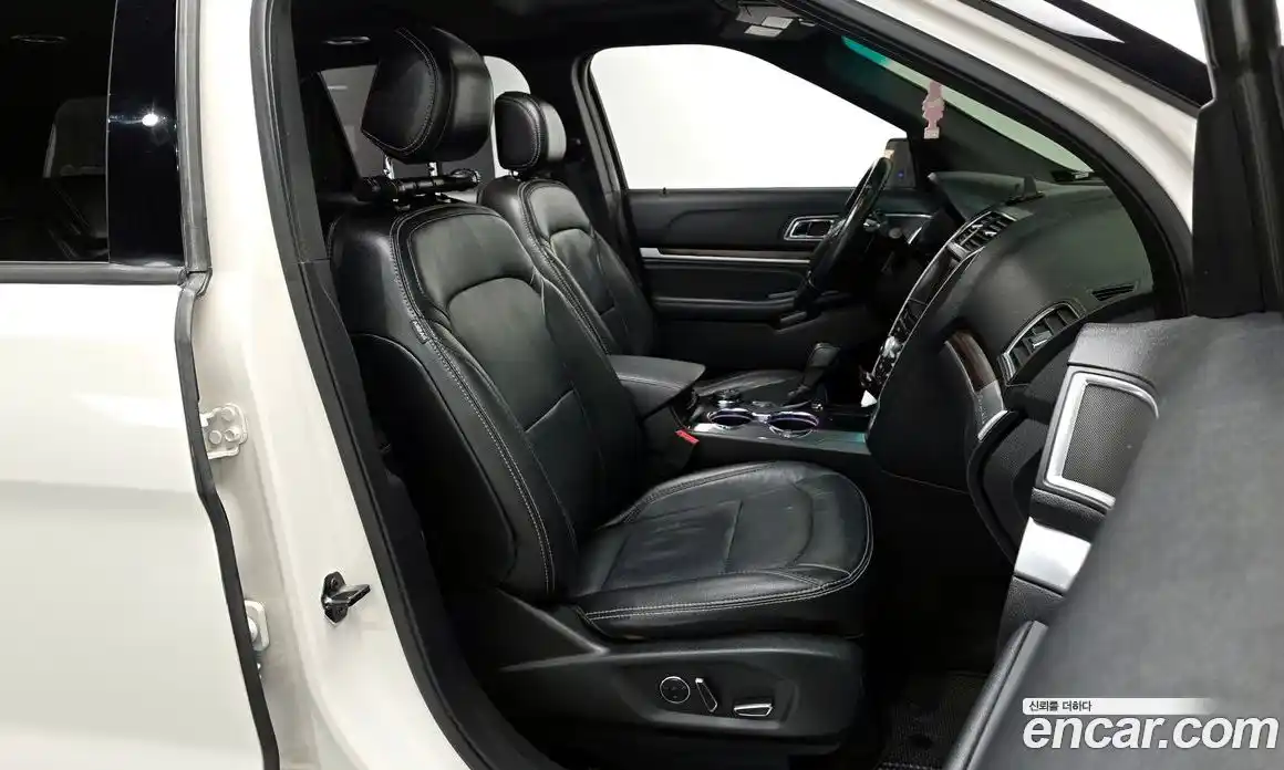 Ford Explorer 2017 2.3 Автомат в Москве № 335569, фото 15