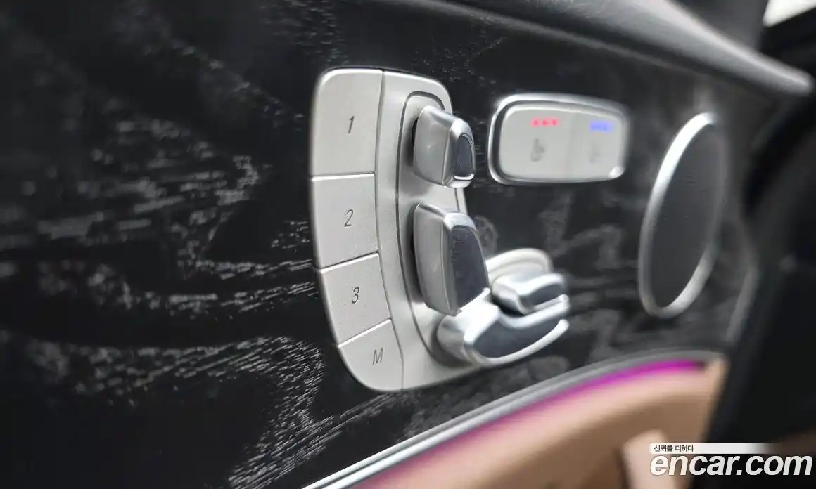 Mercedes-Benz E-Class 2023 2.0 Автомат в Москве № 338281, фото 16