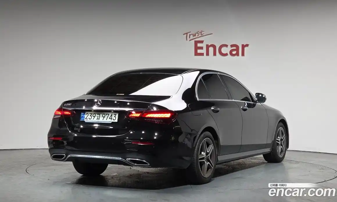 Mercedes-Benz E-Class 2023 2.0 Автомат в Москве № 338281, фото 18