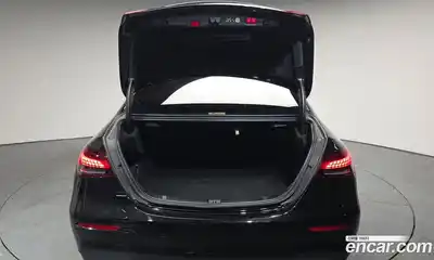 Mercedes-Benz E-Class 2023 2.0 Автомат в Москве № 338281, миниатюра 2