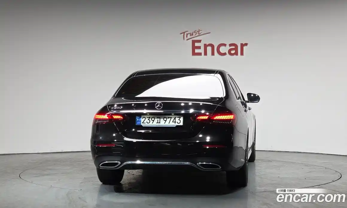 Mercedes-Benz E-Class 2023 2.0 Автомат в Москве № 338281, фото 5