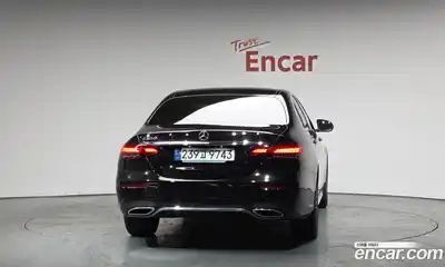 Mercedes-Benz E-Class 2023 2.0 Автомат в Москве № 338281, миниатюра 5