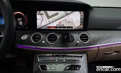 Mercedes-Benz E-Class 2023 2.0 Автомат в Москве № 338281, миниатюра 7