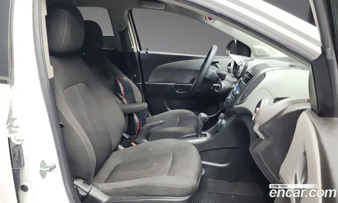 Chevrolet Aveo 2014 1.6 Автомат в Москве № 39883, фото 18