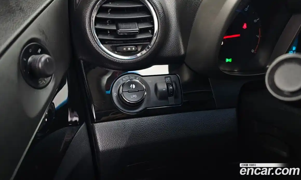 Chevrolet Orlando 2012 2.0 Автомат в Москве № 40812, фото 12