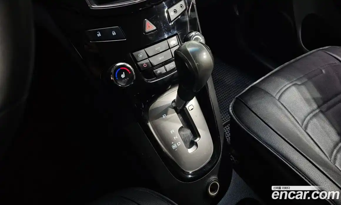 Chevrolet Orlando 2012 2.0 Автомат в Москве № 40812, фото 2