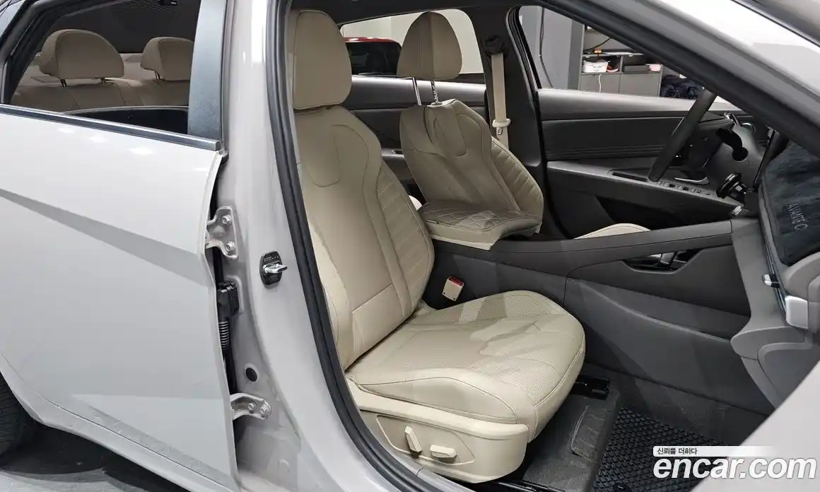 Hyundai Avante 2026 1.6 Автомат в Москве № 47852, фото 16