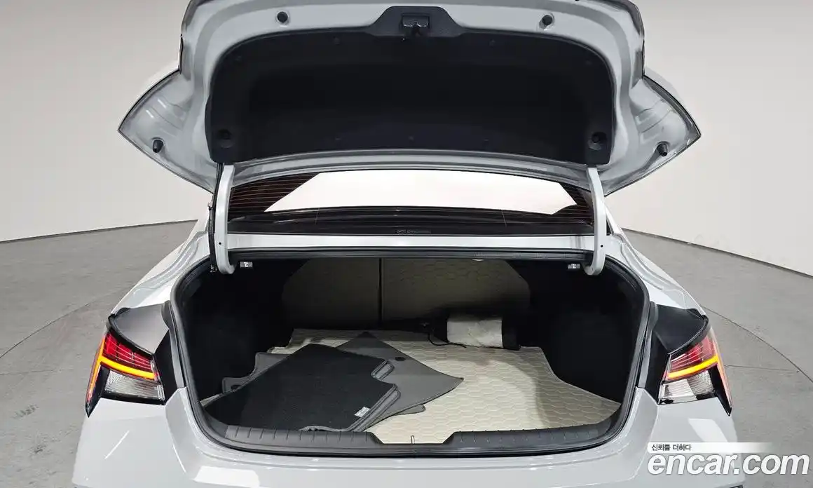 Hyundai Avante 2026 1.6 Автомат в Москве № 47852, фото 17