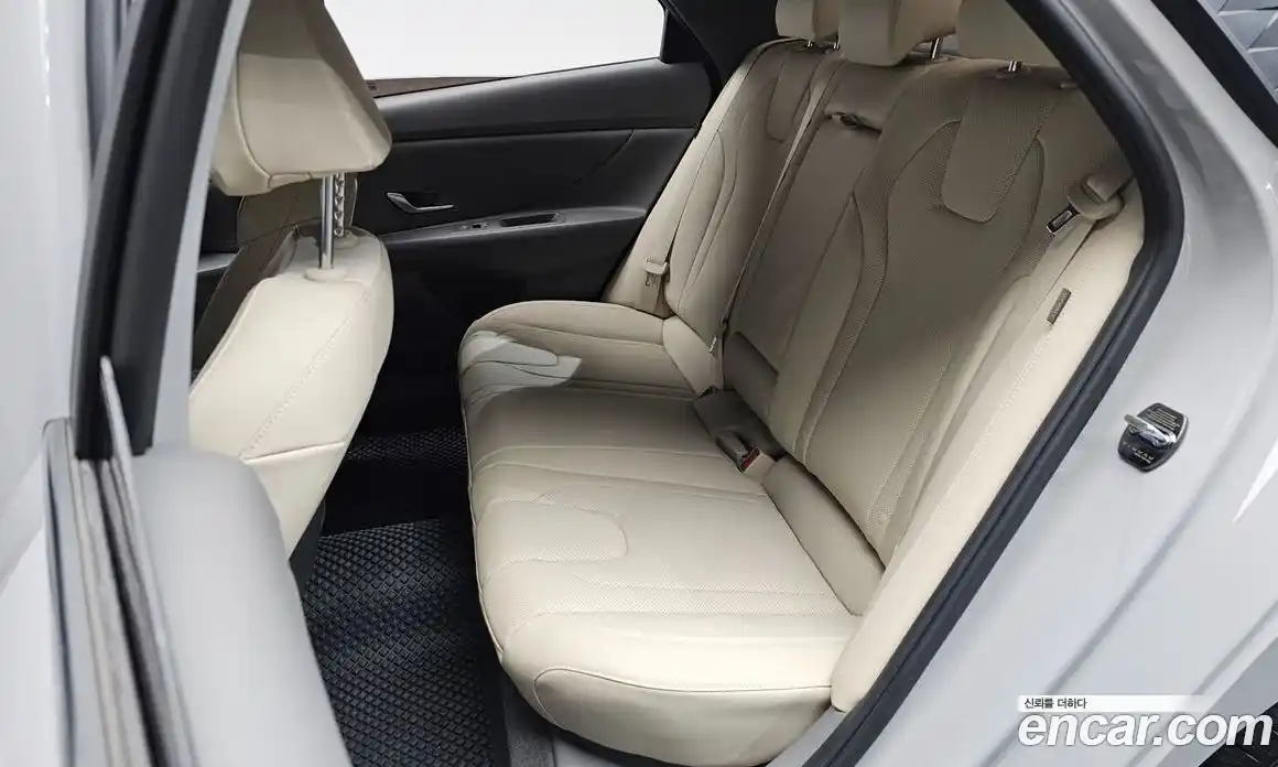 Hyundai Avante 2026 1.6 Автомат в Москве № 47852, фото 9