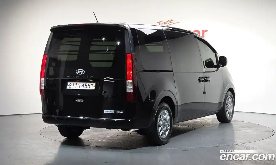 Hyundai Staria 2025 3.5 Автомат в Москве № 49871, фото 5