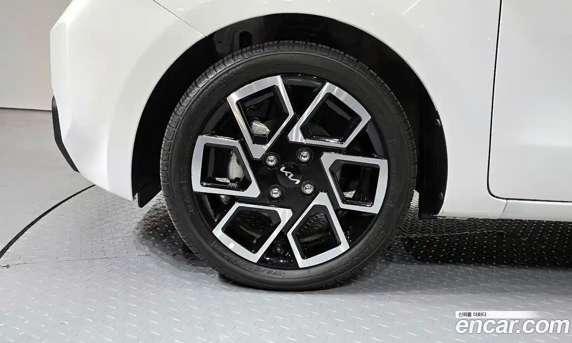 Kia Ray 2024 1.0 Автомат в Москве № 50320, фото 12