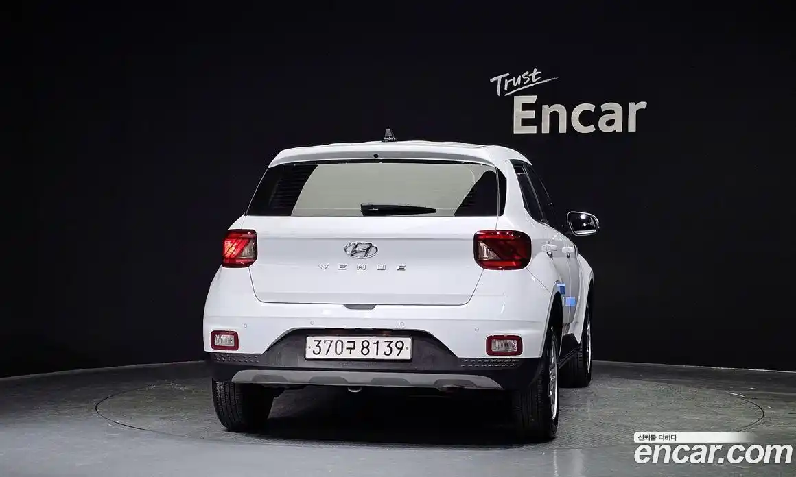 Hyundai Venue 2021 1.6 Автомат в Москве № 5130, фото 13