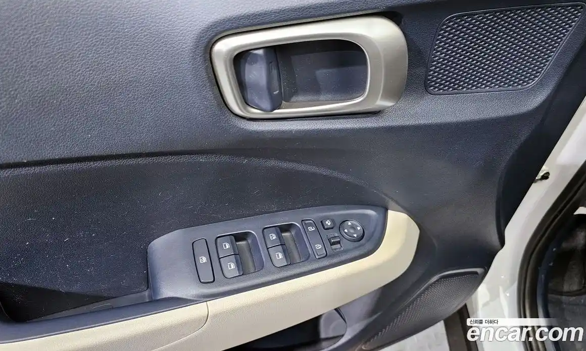 Hyundai Venue 2021 1.6 Автомат в Москве № 5130, фото 17