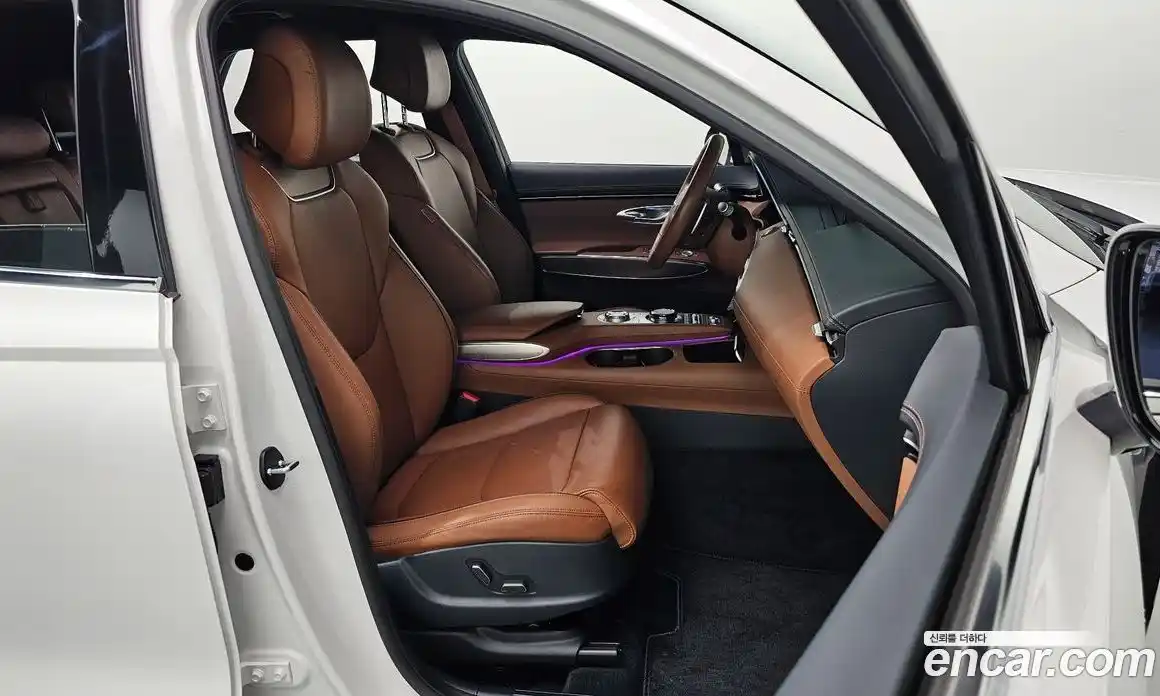 Genesis GV70 2023 2.5 Автомат в Москве № 58391, фото 14