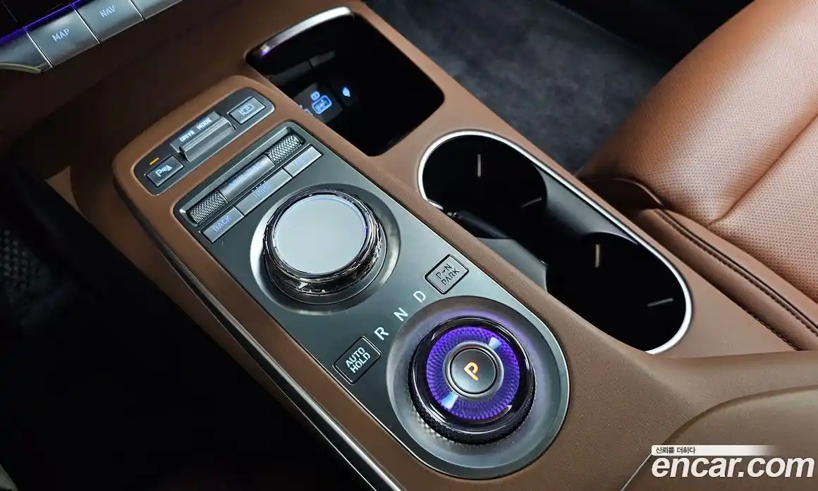 Genesis GV70 2023 2.5 Автомат в Москве № 58391, фото 18