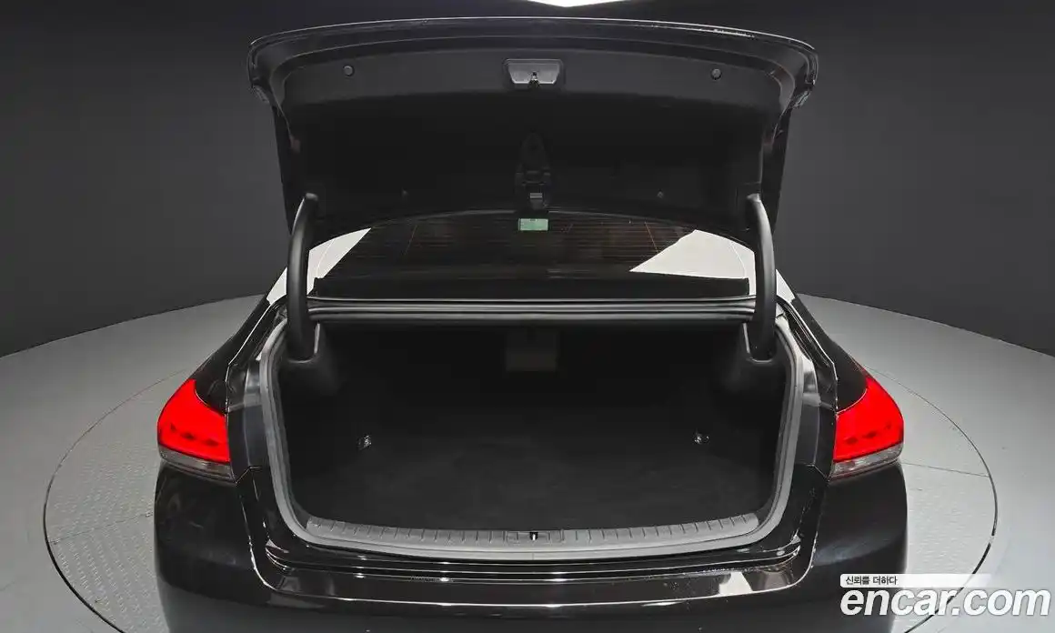 Genesis G80 2017 3.3 Автомат в Москве № 78198, фото 15