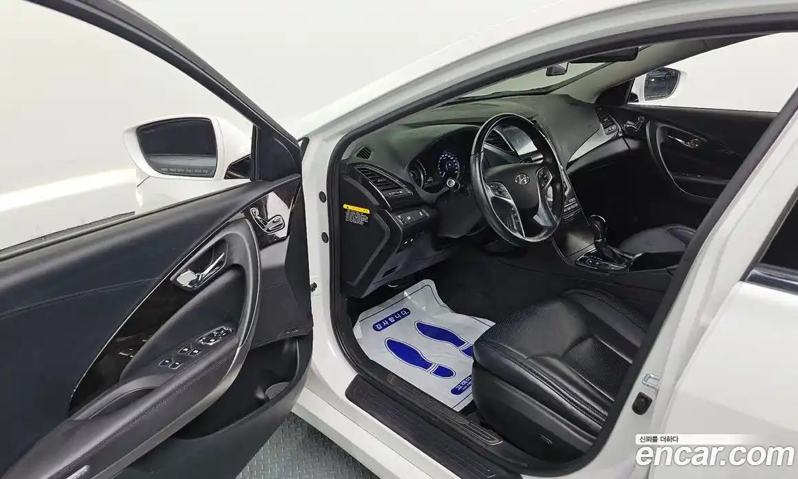 Hyundai Grandeur 2016 2.4 Автомат в Москве № 87717, фото 15