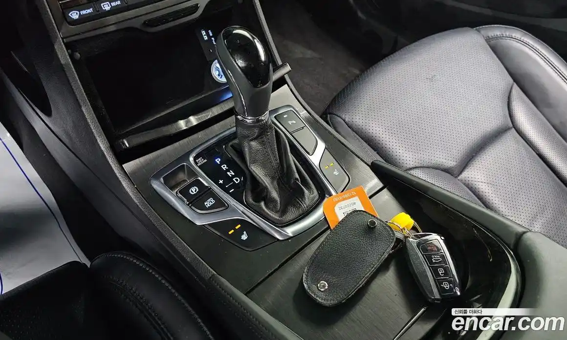 Hyundai Grandeur 2016 2.4 Автомат в Москве № 87717, фото 10