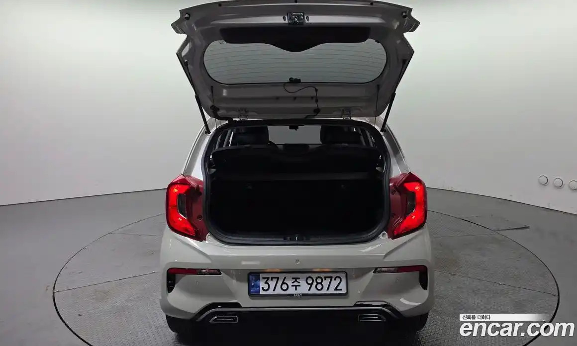 Kia Morning 2023 1.0 Автомат в Москве № 94813, фото 20