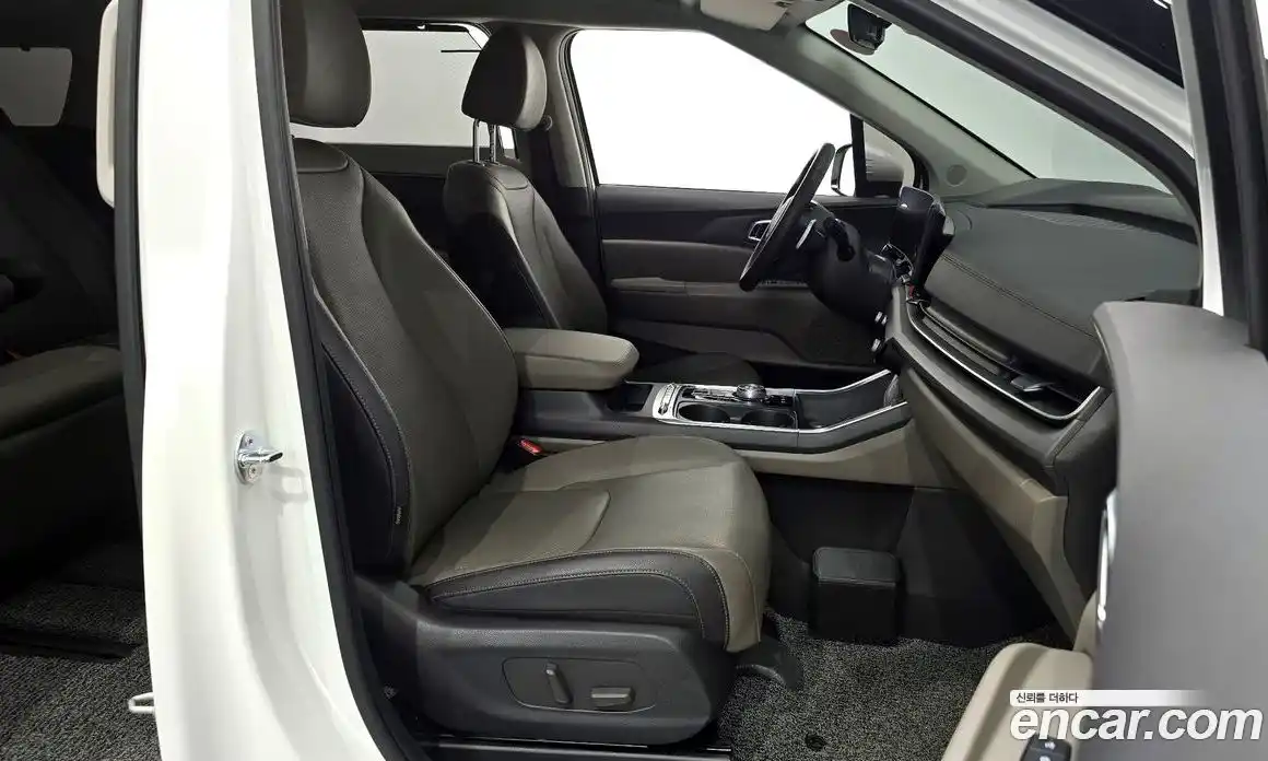 Kia Canival 2024 2.2 Автомат в Москве № 101425, фото 12