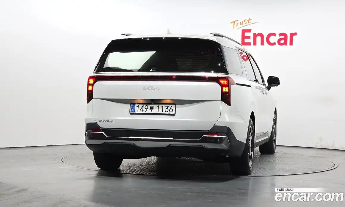 Kia Canival 2024 2.2 Автомат в Москве № 101425, фото 13