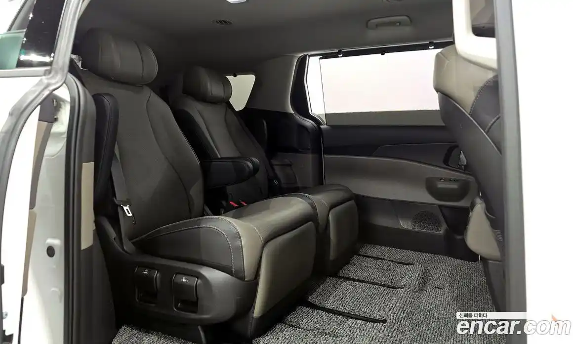 Kia Canival 2024 2.2 Автомат в Москве № 101425, фото 19