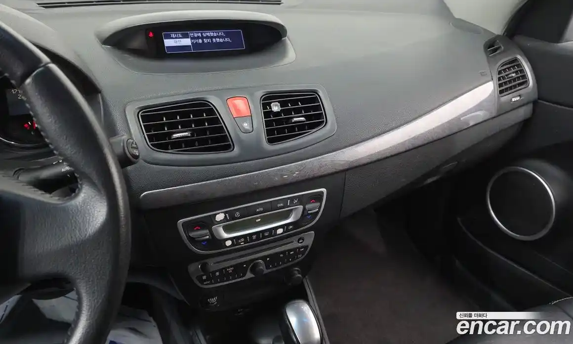 Renault SM3 2011 1.6 Автомат в Москве № 106178, фото 1