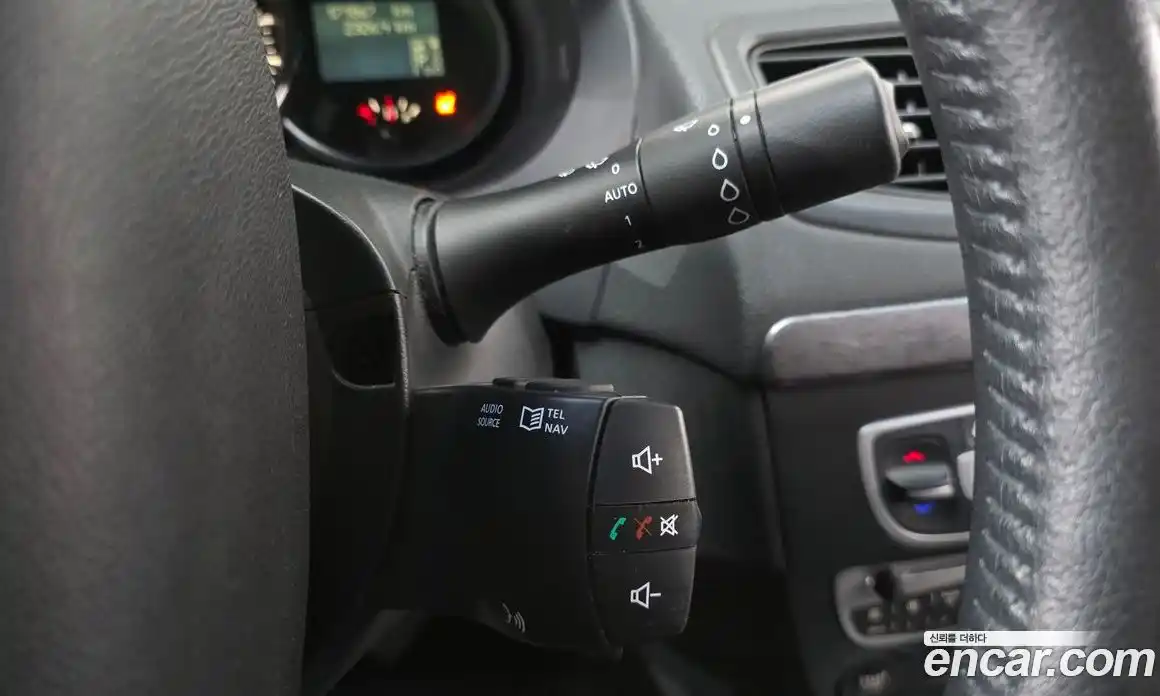 Renault SM3 2011 1.6 Автомат в Москве № 106178, фото 12