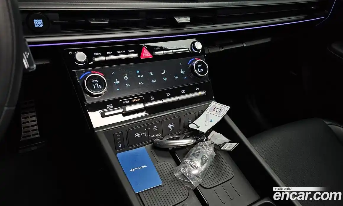 Hyundai Santa Fe 2024 2.5 Автомат в Москве № 107821, фото 15