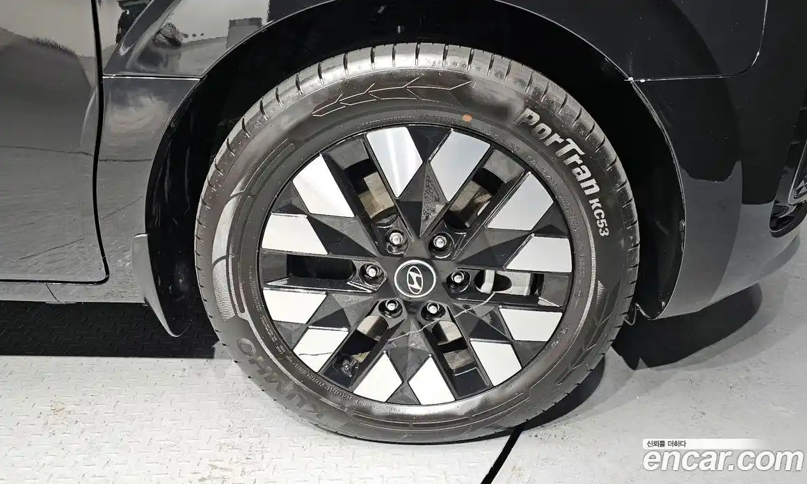 Hyundai Staria 2025 2.2 Автомат в Москве № 108384, фото 20