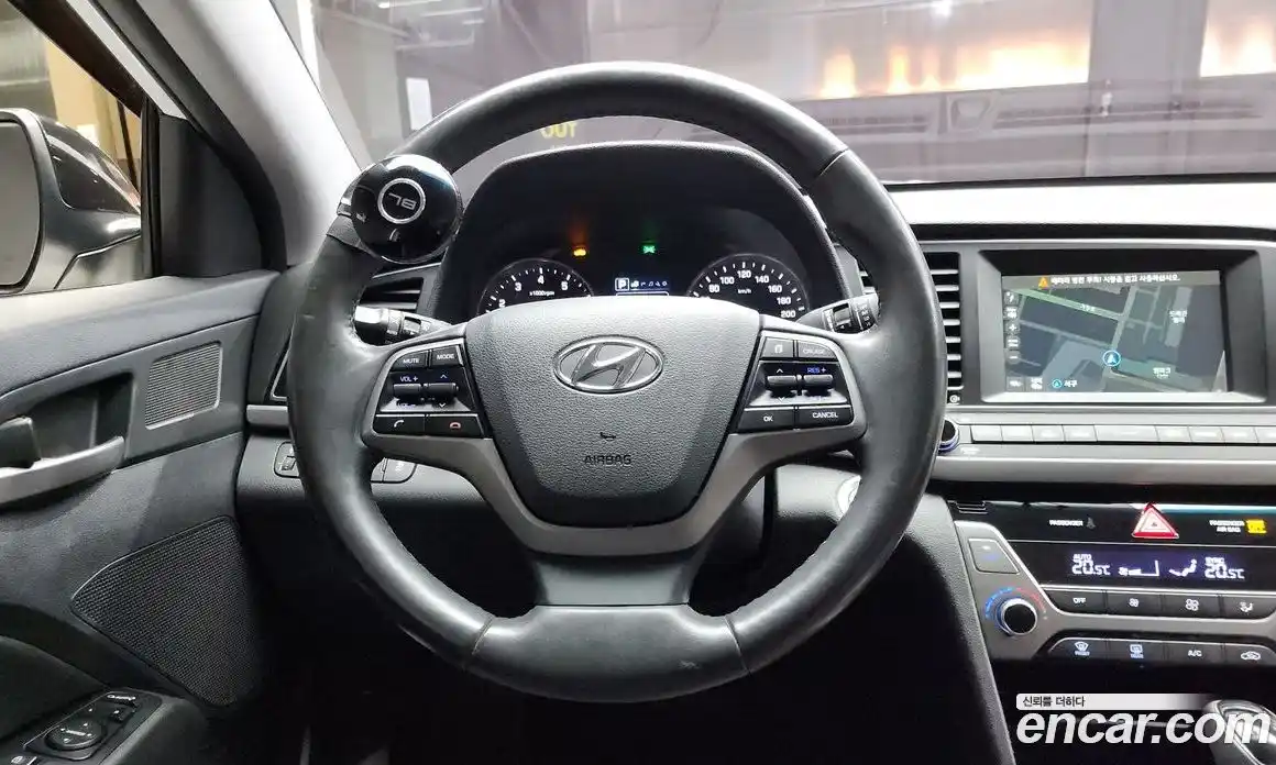 Hyundai Avante 2016 1.6 Автомат в Москве № 109835, фото 3