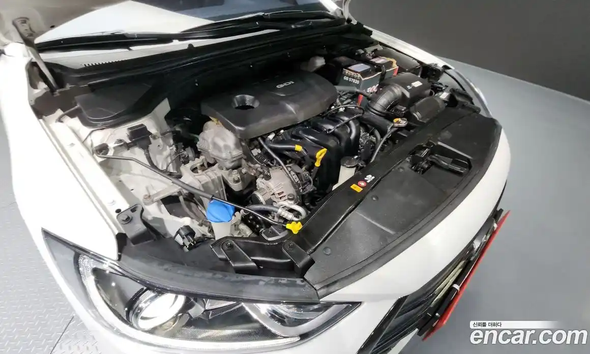 Hyundai Avante 2016 1.6 Автомат в Москве № 109835, фото 7