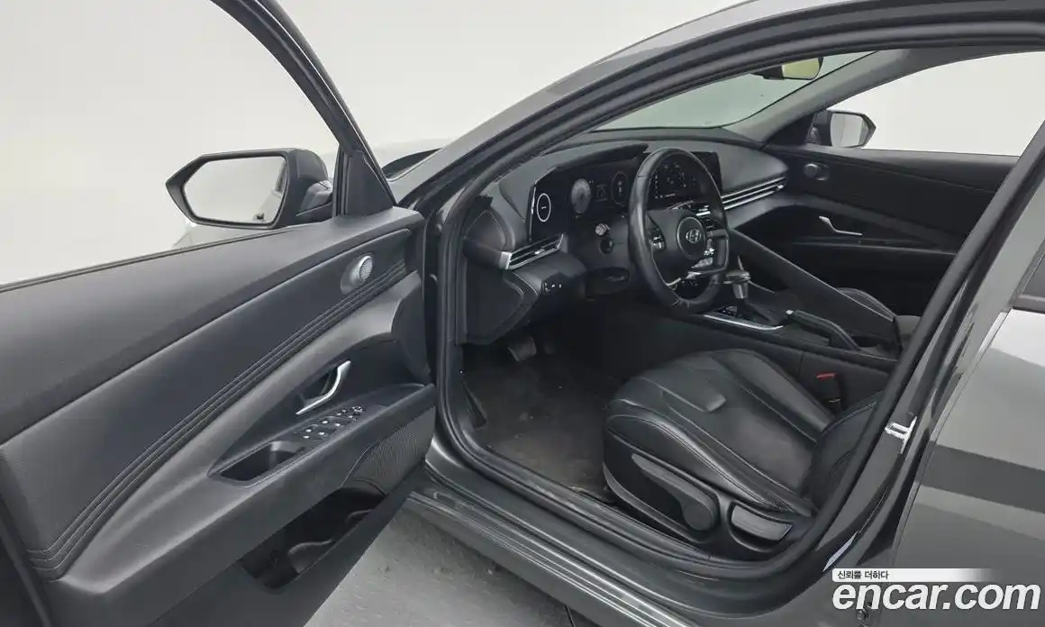 Hyundai Avante 2022 1.6 Автомат в Москве № 112004, фото 5