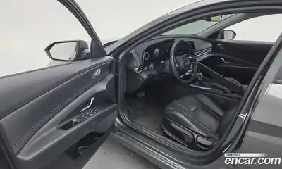 Hyundai Avante 2022 1.6 Автомат в Москве № 112004, миниатюра 5