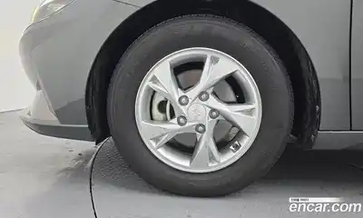 Hyundai Avante 2022 1.6 Автомат в Москве № 112004, миниатюра 9