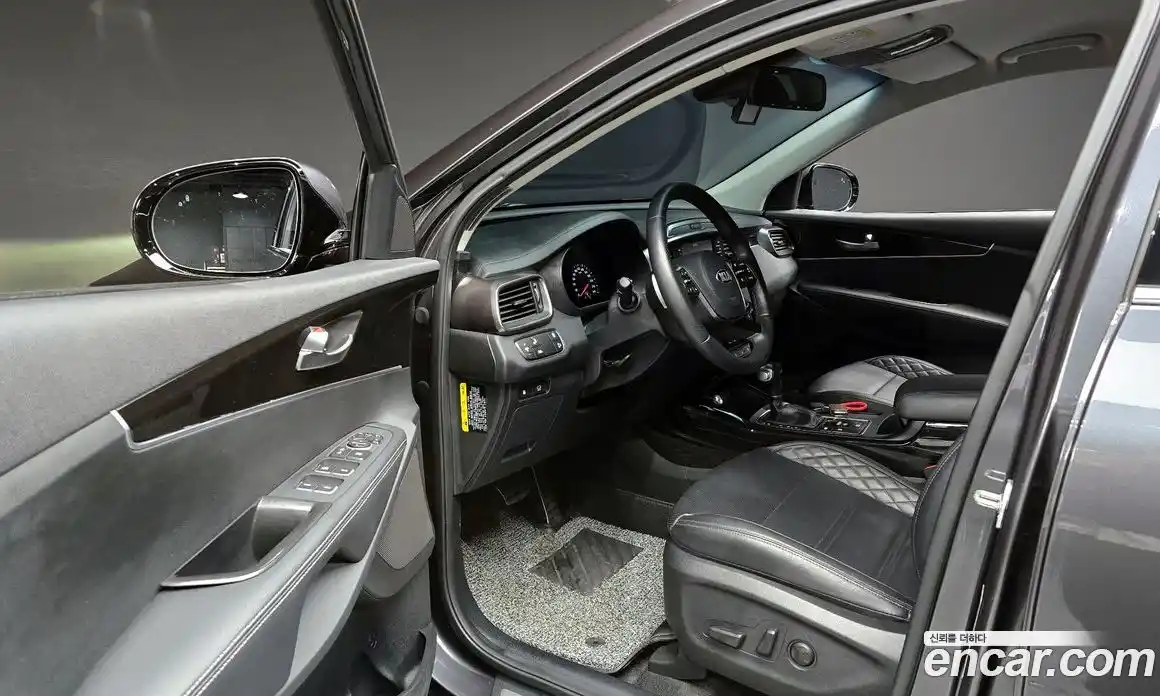 Kia Sorento 2020 2.2 Автомат в Москве № 121905, фото 3