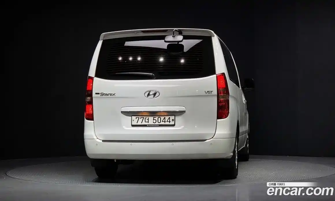 Hyundai Starex 2016 2.5 Автомат в Москве № 123418, фото 17