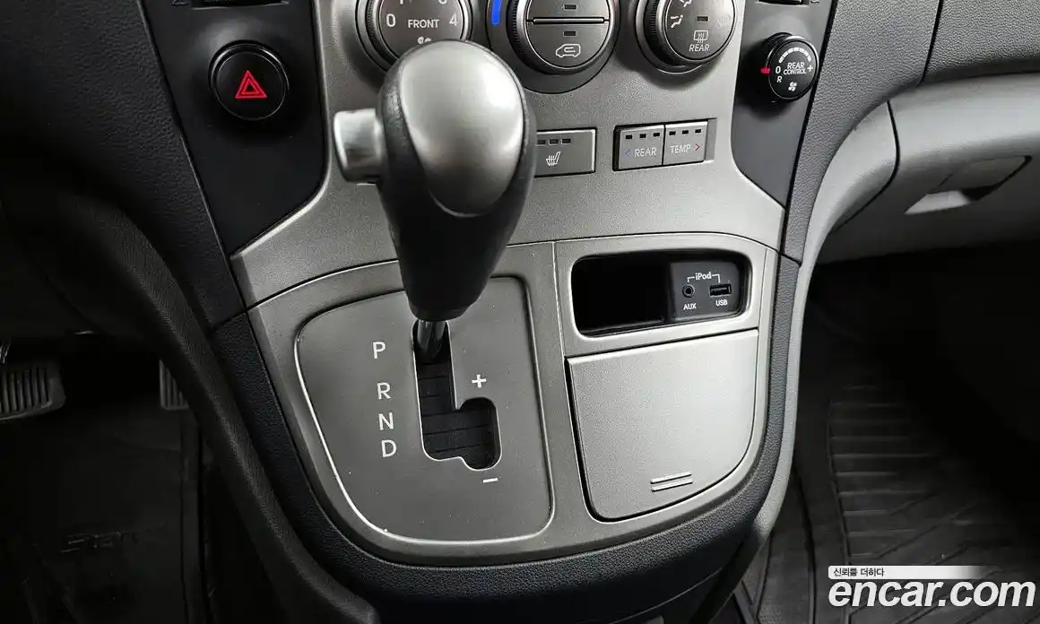 Hyundai Starex 2016 2.5 Автомат в Москве № 123418, фото 7