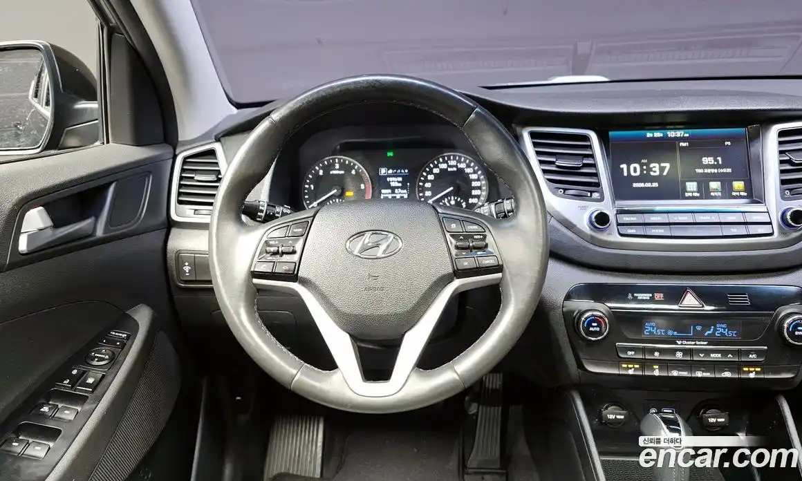Hyundai Tucson 2017 1.7 Автомат в Москве № 123471, фото 12