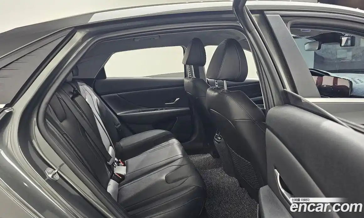 Hyundai Avante 2023 1.6 Автомат в Москве № 123737, фото 18