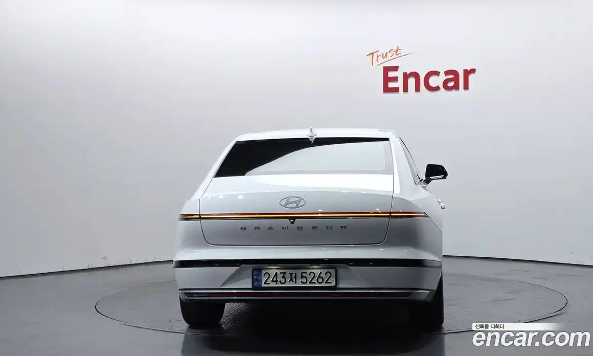 Hyundai Grandeur 2023 2.5 Автомат в Москве № 125819, фото 8